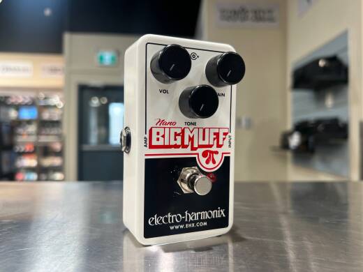 Electro-Harmonix Nano Bigmuff Pi Pedal | Long & McQuade